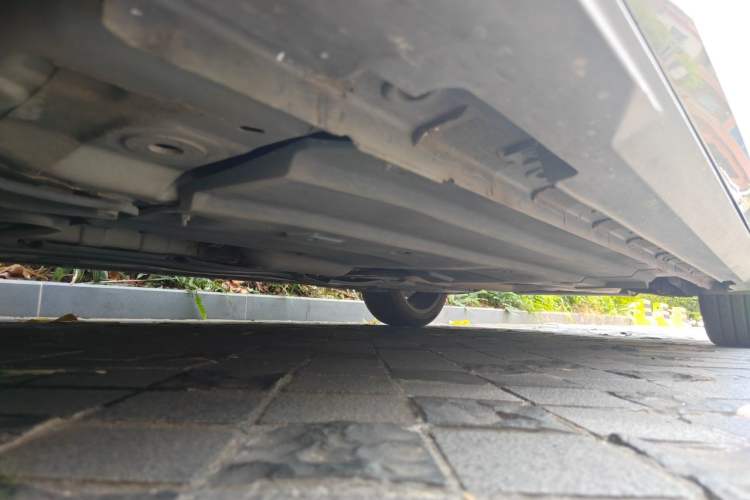 Used CHANGAN UNI-V 2023 1.5T Prestige Model Chassis Front Left