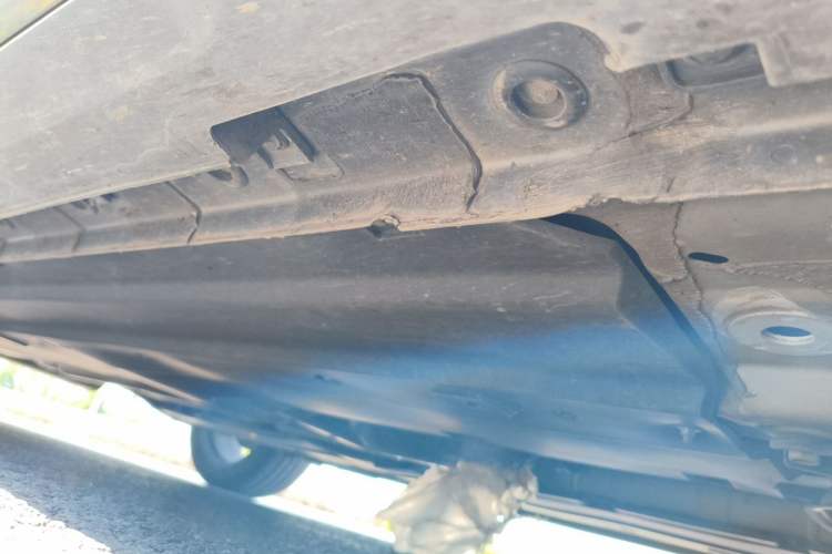 Used CHANGAN UNI-V 2023 1.5T Premium Model Chassis Front Right