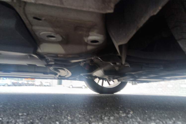 Used CHANGAN UNI-V 2023 1.5T Sport Edition Chassis Front Right
