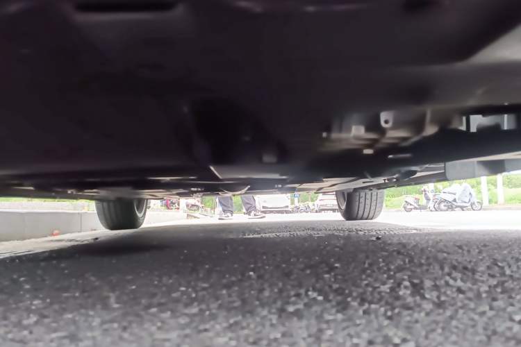 Used CHANGAN UNI-V 2023 1.5T Prestige Model Chassis Front