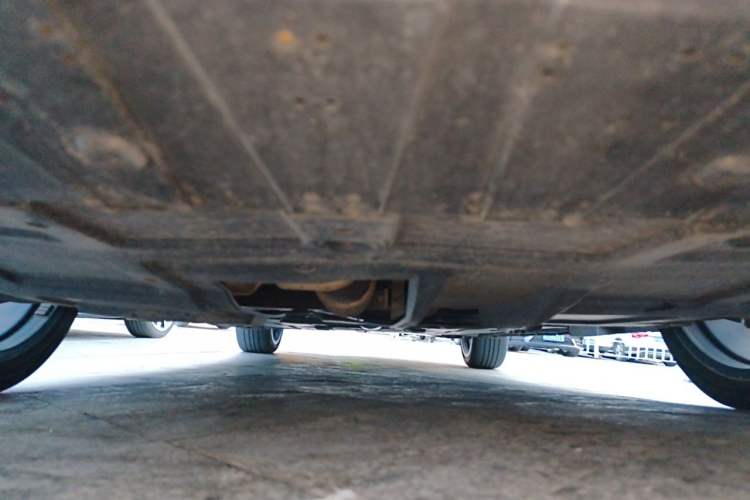 Used CHANGAN UNI-V 2023 2.0T Sport Edition Chassis Front