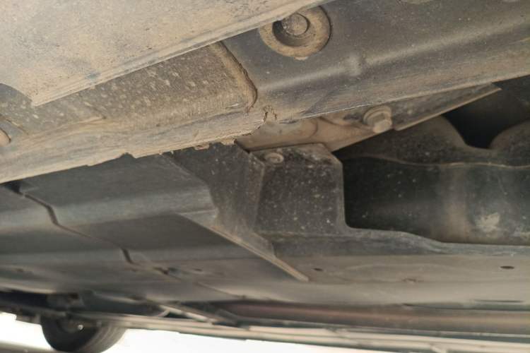 Used CHANGAN UNI-V 2023 1.5T Prestige Model Chassis Rear Left