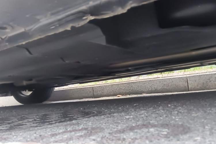 Used CHANGAN UNI-V 2023 1.5T Prestige Model Chassis Rear Left