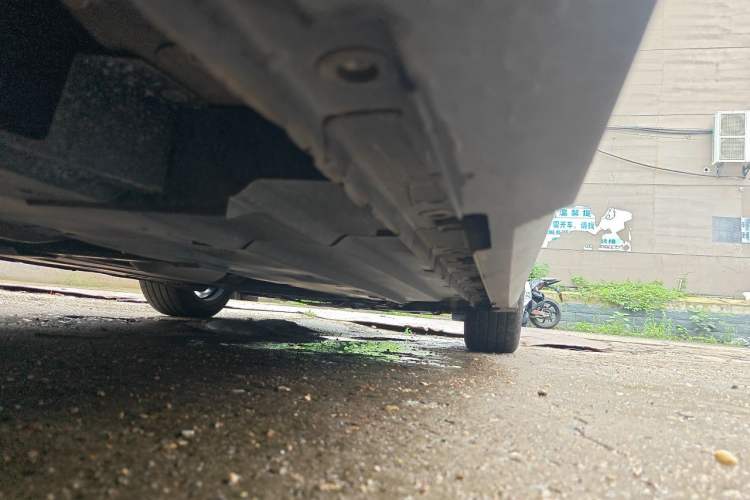 Used CHANGAN UNI-V 2023 1.5T Prestige Model Chassis Rear Right