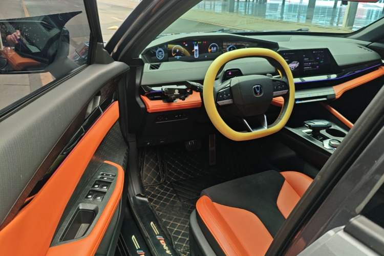 Used CHANGAN UNI-V 2023 1.5T Sport Edition Driver Seat
