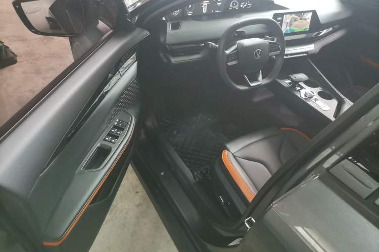 Used CHANGAN UNI-V 2023 1.5T Prestige Model Driver Seat