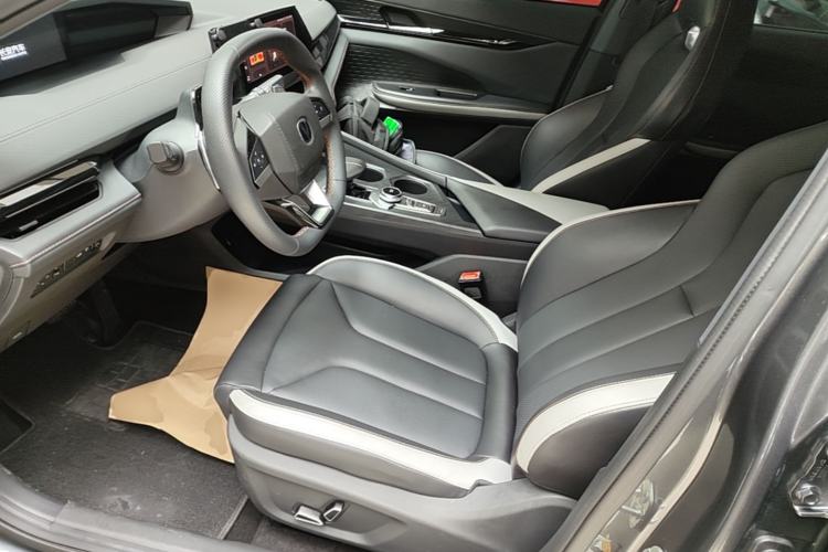 Used CHANGAN UNI-V 2023 1.5T Prestige Model Driver Seat