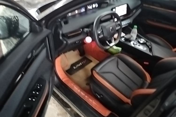 Used CHANGAN UNI-V 2023 1.5T Prestige Model Driver Seat