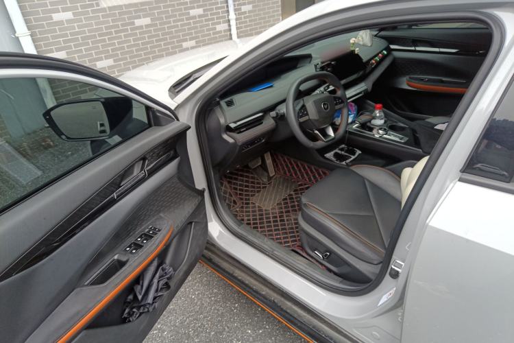 Used CHANGAN UNI-V 2023 1.5T Sport Edition Driver Seat