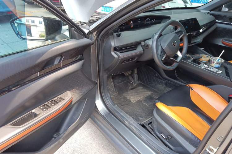 Used CHANGAN UNI-V 2023 1.5T Prestige Model Driver Seat