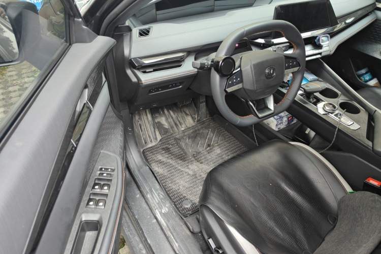 Used CHANGAN UNI-V 2023 1.5T Prestige Model Driver Seat