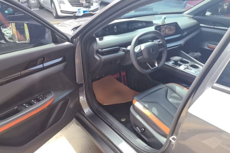 Used CHANGAN UNI-V 2023 1.5T Prestige Model Driver Seat