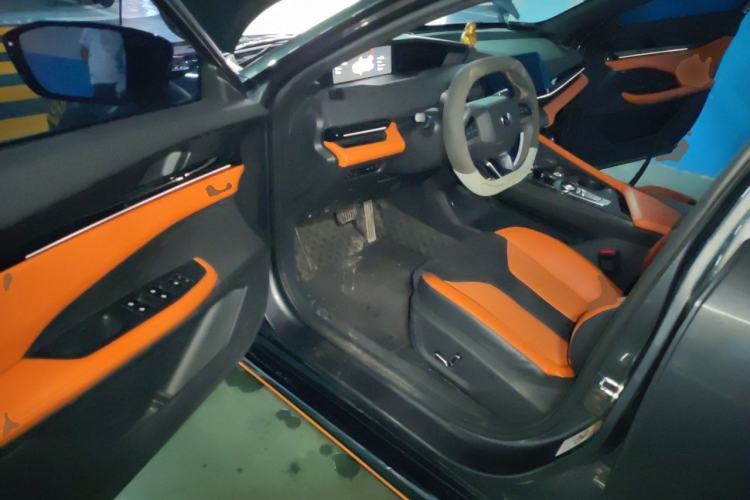 Used CHANGAN UNI-V 2023 2.0T Leading-Speed Edition Driver Seat