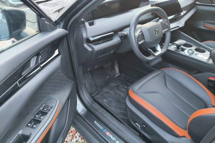 Used CHANGAN UNI-V 2023 1.5T Premium Model Driver Seat