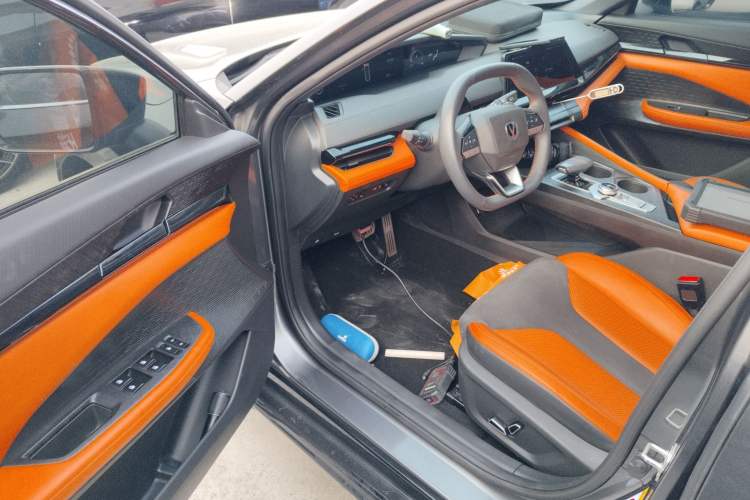 Used CHANGAN UNI-V 2023 1.5T Sport Edition Driver Seat