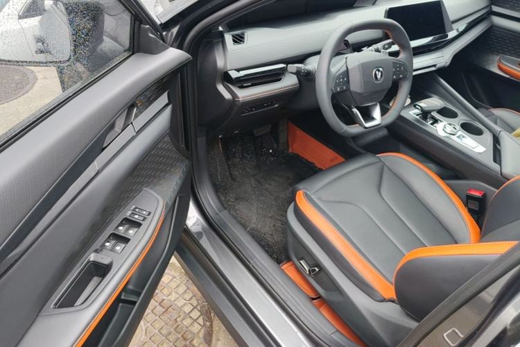 Used CHANGAN UNI-V 2023 1.5T Prestige Model Driver Seat