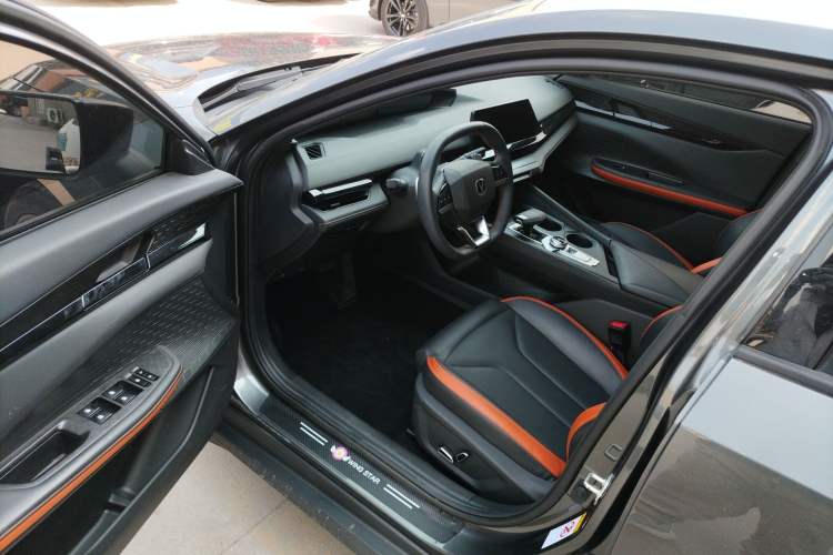 Used CHANGAN UNI-V 2023 1.5T Prestige Model Driver Seat