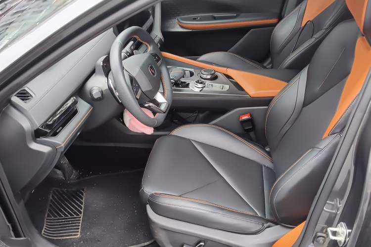 Used CHANGAN UNI-V 2023 1.5T Prestige Model Driver Seat