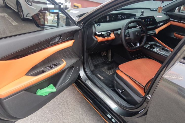 Used CHANGAN UNI-V 2023 1.5T Sport Edition Driver Seat