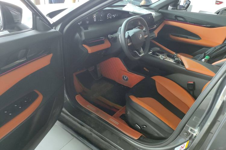 Used CHANGAN UNI-V 2023 1.5T Sport Edition Driver Seat