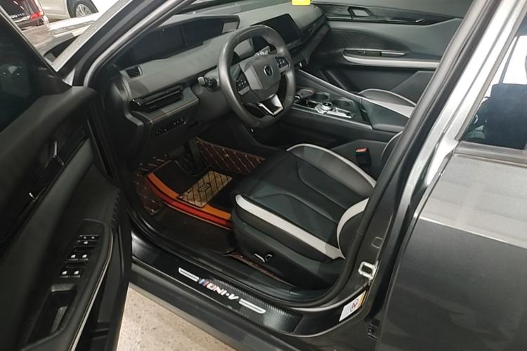 Used CHANGAN UNI-V 2023 1.5T Prestige Model Driver Seat