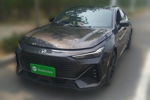 Used CHANGAN UNI-V 2023 1.5T Prestige Model