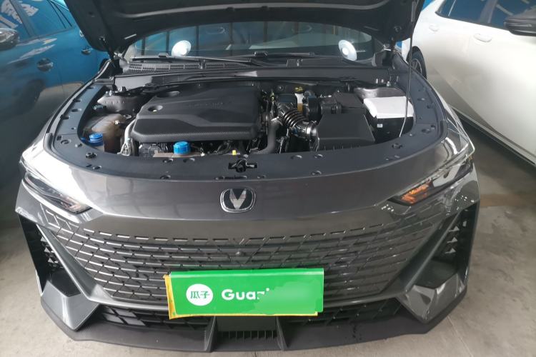 Used CHANGAN UNI-V 2023 1.5T Prestige Model Engine Bay