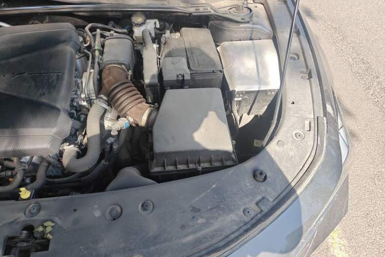 Used CHANGAN UNI-V 2023 1.5T Sport Edition Engine Bay Left