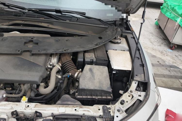 Used CHANGAN UNI-V 2023 1.5T Sport Edition Engine Bay Left