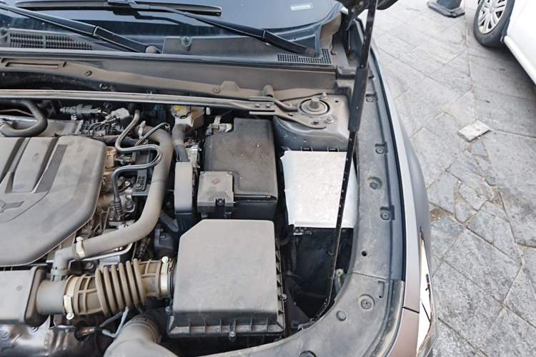 Used CHANGAN UNI-V 2023 2.0T Sport Edition Engine Bay Left