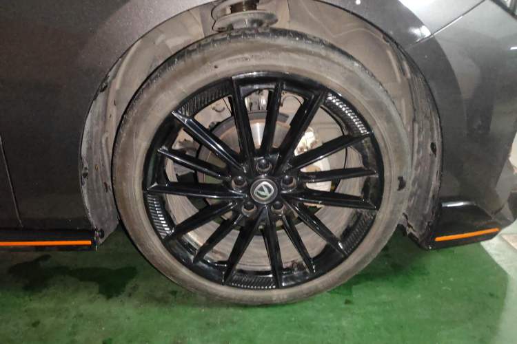 Used CHANGAN UNI-V 2023 1.5T Sport Edition Exterior 1