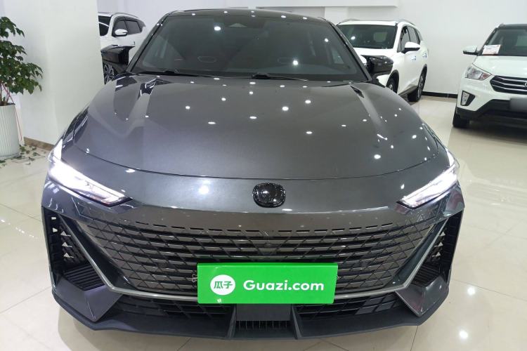 Used CHANGAN UNI-V 2023 1.5T Prestige Model Exterior 1