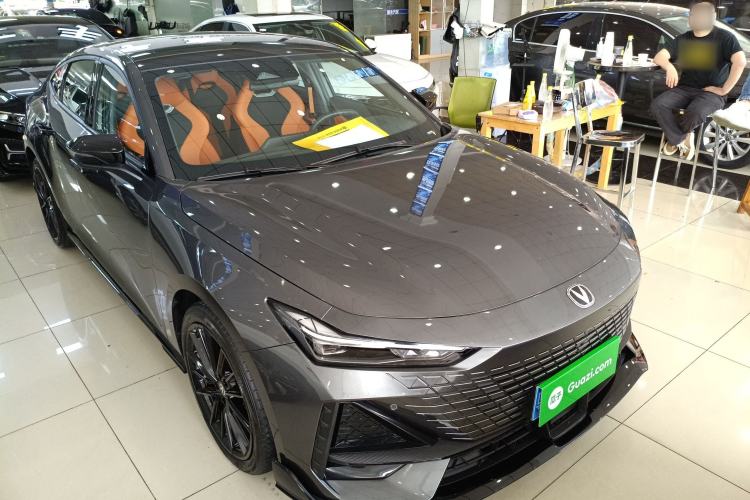 Used CHANGAN UNI-V 2023 1.5T Sport Edition Exterior 1
