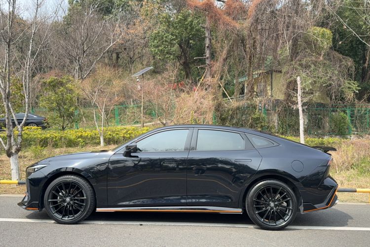 Used CHANGAN UNI-V 2023 1.5T Sport Edition Exterior 1