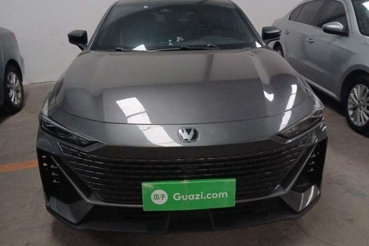 Used CHANGAN UNI-V 2023 1.5T Prestige Model Exterior 1