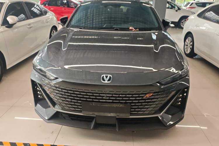 Used CHANGAN UNI-V 2023 1.5T Prestige Model Exterior 1