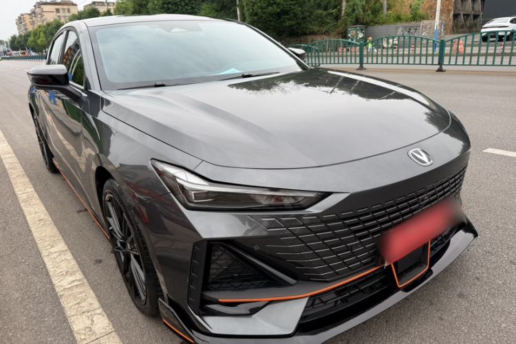 Used CHANGAN UNI-V 2023 1.5T Sport Edition Exterior 1