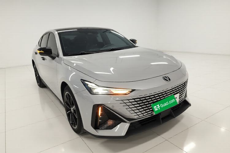 Used CHANGAN UNI-V 2023 1.5T Prestige Model Exterior 1