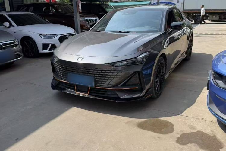 Used CHANGAN UNI-V 2023 1.5T Sport Edition Exterior 2