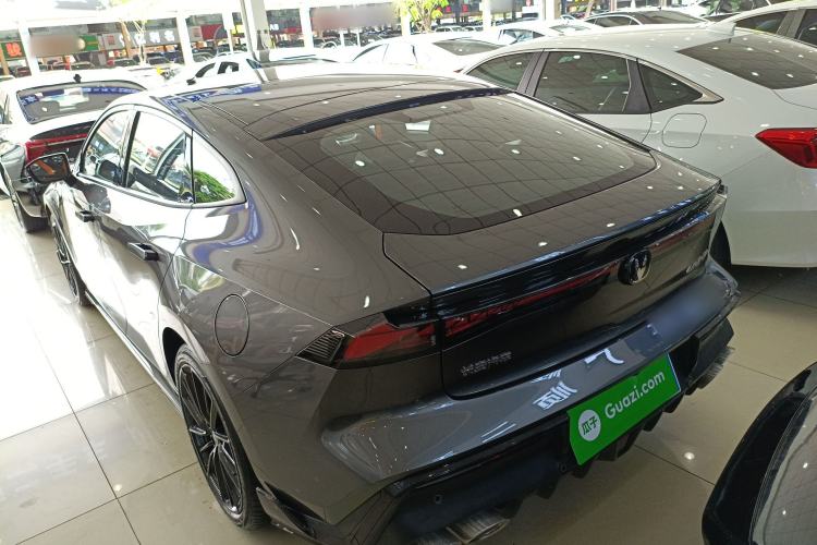 Used CHANGAN UNI-V 2023 1.5T Sport Edition Exterior 2