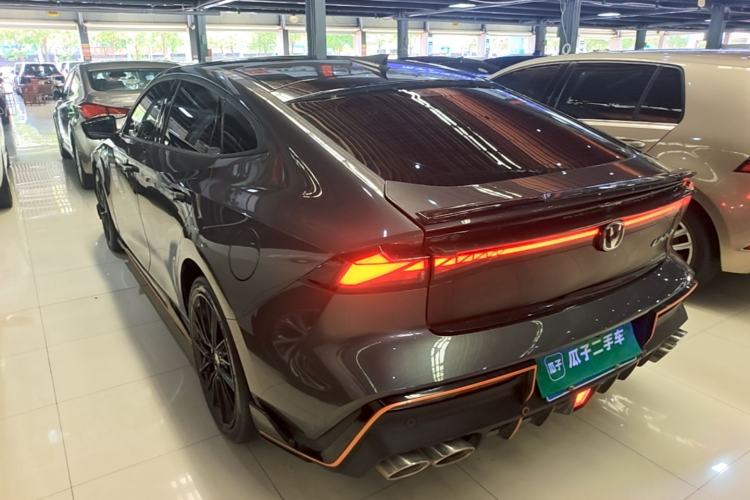 Used CHANGAN UNI-V 2023 1.5T Sport Edition Exterior 2