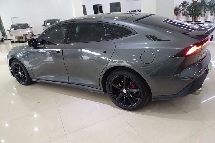 Used CHANGAN UNI-V 2023 1.5T Prestige Model Exterior 3