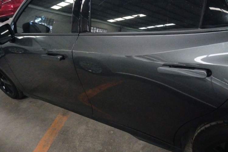 Used CHANGAN UNI-V 2023 1.5T Prestige Model Exterior 3
