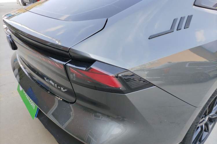 Used CHANGAN UNI-V 2023 1.5T Prestige Model Exterior 3