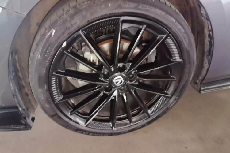 Used CHANGAN UNI-V 2023 1.5T Sport Edition Exterior 4