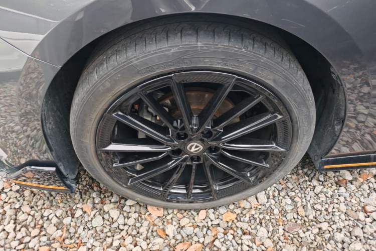 Used CHANGAN UNI-V 2023 1.5T Sport Edition Exterior 4