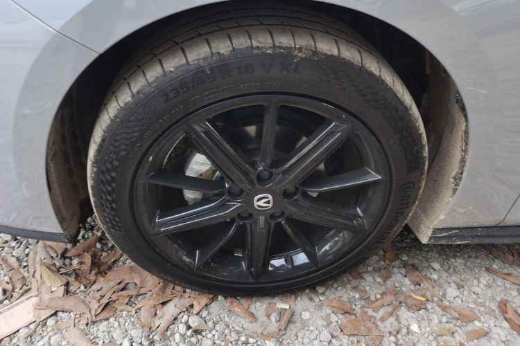 Used CHANGAN UNI-V 2023 1.5T Prestige Model Exterior 4
