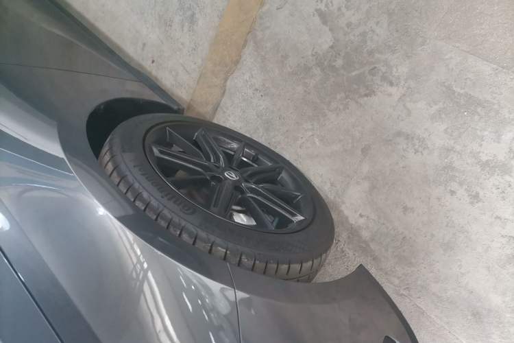 Used CHANGAN UNI-V 2023 1.5T Prestige Model Exterior 4