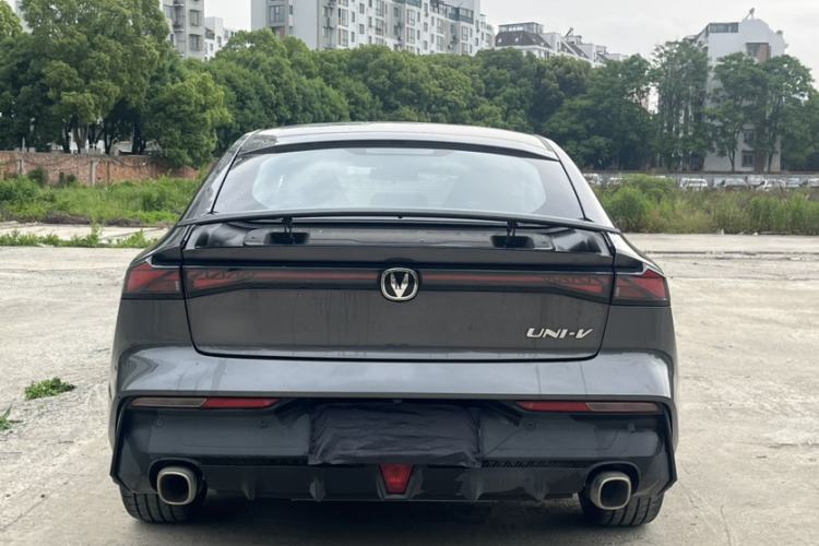 Used CHANGAN UNI-V 2023 1.5T Prestige Model Exterior 4