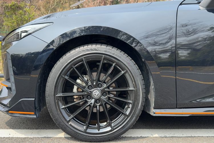 Used CHANGAN UNI-V 2023 1.5T Sport Edition Exterior 4